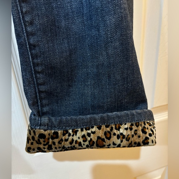Grace in LA Capris - Bling and Animal Print - Size 21, fits like an XL or 16-18. - Picture 7 of 9